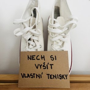 Vyšívané tenisky – na přání - první obrázek z galerie
