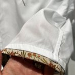 Košile vyšívaná #011 – bílá - třetí obrázek z galerie